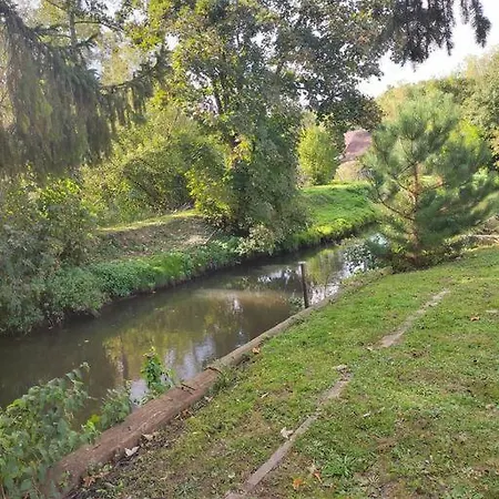 La Riviera Maison Avec Riviere Et Jardin 35mins De Paris Rer C A 600m Pour Tour Eiffel Orly Airport 25km Restaurants Et Supermarches Proches *